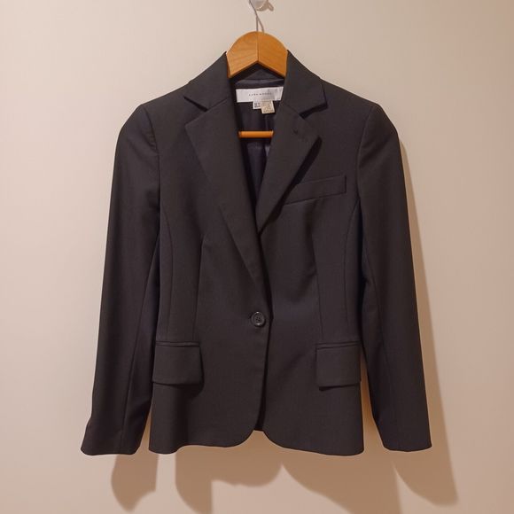ZARA Women's Tailored Black Classic Single Button Blazer Size 2 - Picture 1 of 8